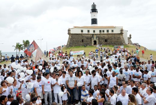  Democratas promove ato pela paz em Salvador