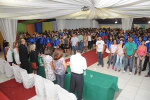  Alunos da rede municipal concluem Ensino Fundamental com grande festa