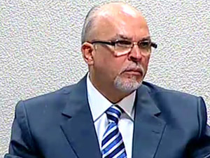  Minha idade de mentir passou, diz ministro