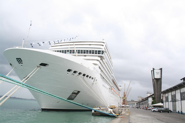  Mais de 9 mil turistas chegam ao carnaval de Salvador em navios