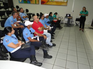  Agentes de Trânsito recebem treinamento para utilizar talonário eletrônico