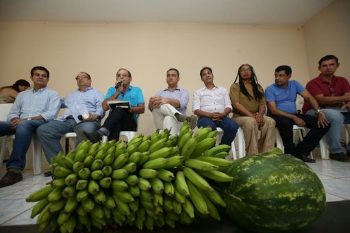  Rui se reúne com produtores do Projeto Formoso, em Bom Jesus da Lapa