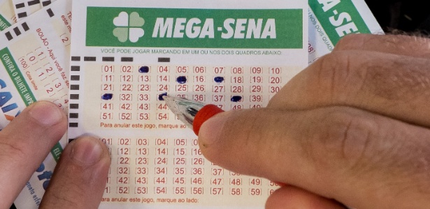  Mega-Sena acumula e deve pagar R$ 7 milhões no sorteio de quarta-feira