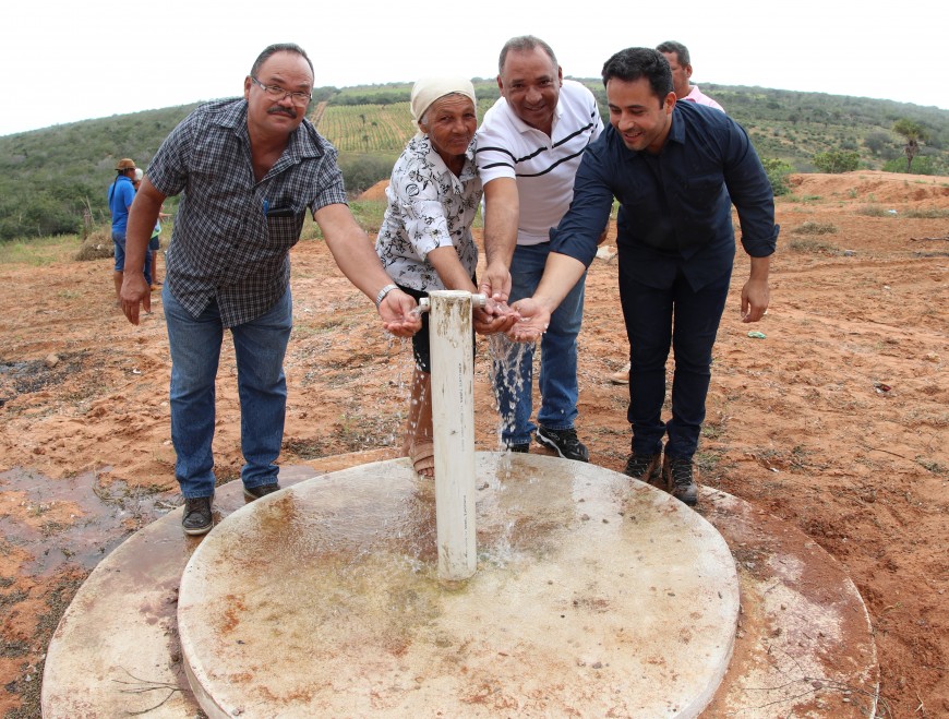  Programa Nossa Água: Prefeitura de Glória inaugura Poço Artesiano no Povoado Serrota do Brejo