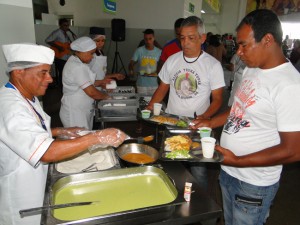  Restaurante Popular organizou festa em homenagem aos pais