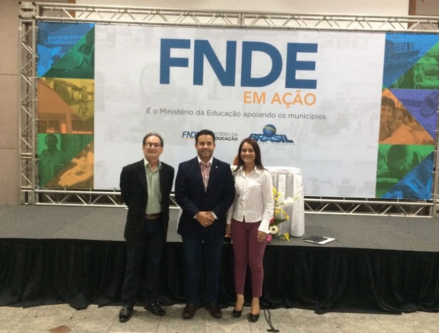  FNDE em Ação: Governo Municipal participa de encontro em Salvador