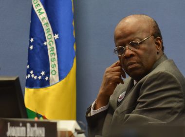  Joaquim Barbosa aumenta prazo para definir se concorrerá à Presidência