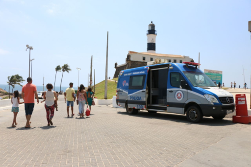  Barra e Rio Vermelho têm reforço no policiamento durante o Verão