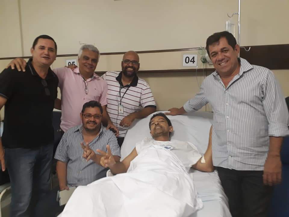  Adauto Alves recebe visita de amigos no HNAS