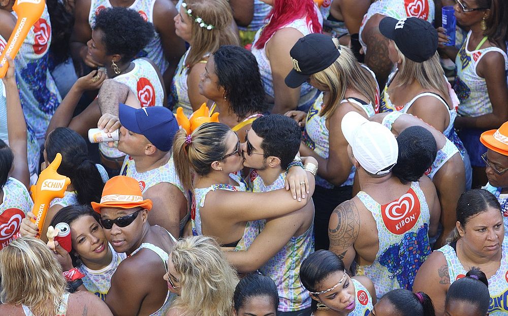  Carnaval: 59% dos homens e 53% das mulheres querem amor de verdade