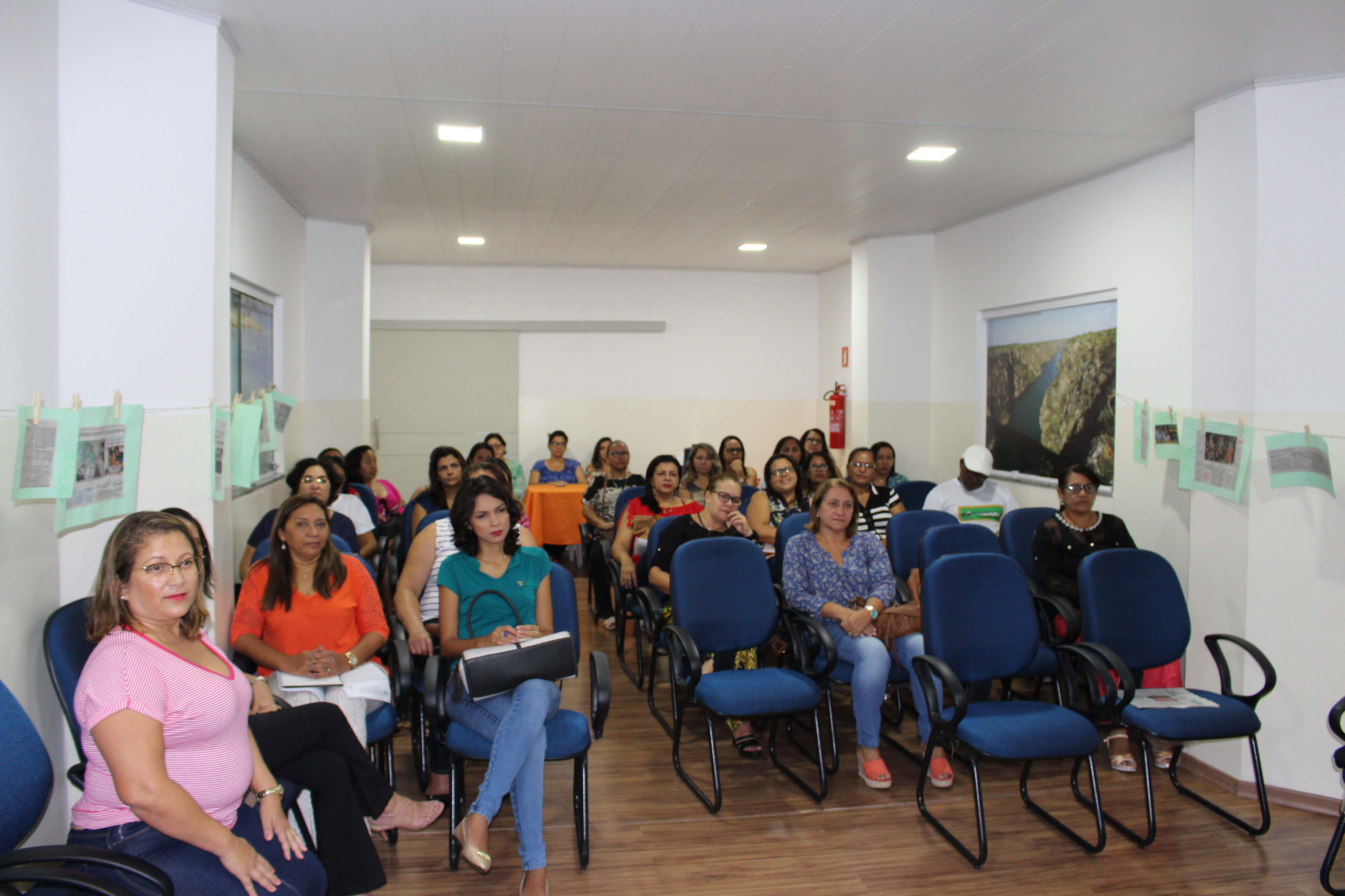  Educadores da rede municipal recebem oficinas do Programa A Tarde Educação