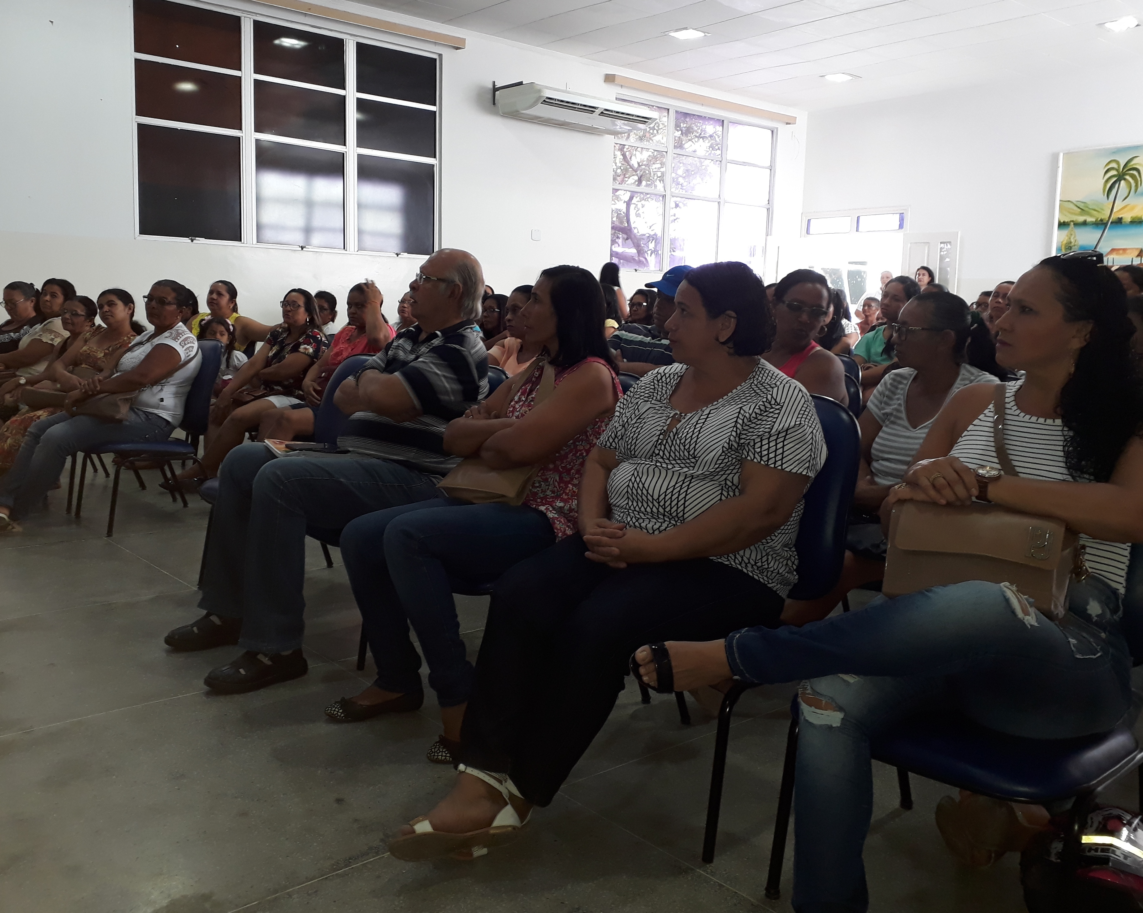  Merendeiras recebem capacitação para o manuseio de alimentos e equipamentos