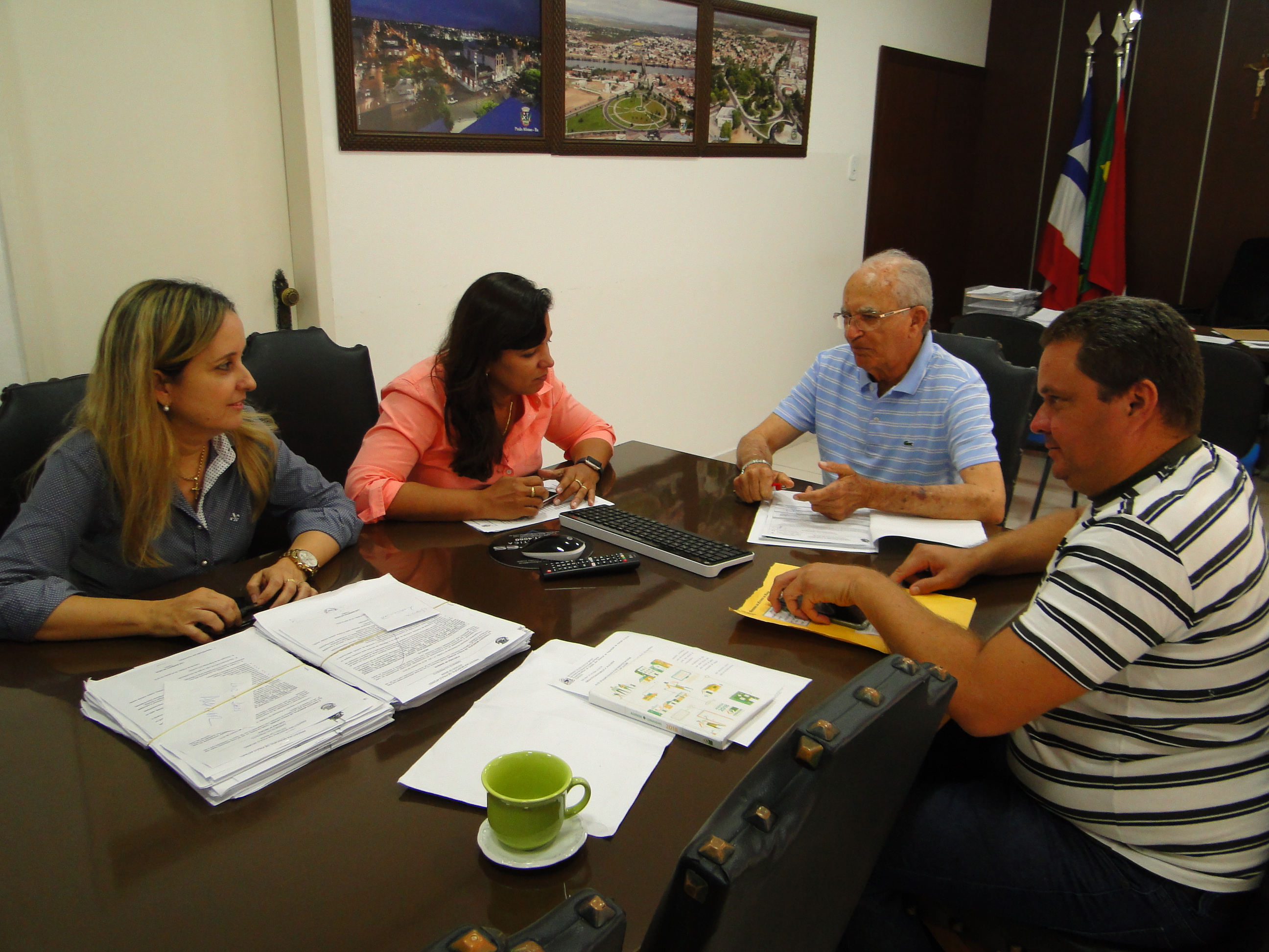  Gestão municipal assina abertura para processo de licitação da UTI no HMPA