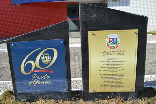  Câmara homenageia o 60º aniversário de Emancipação de Paulo Afonso com placas comemorativas