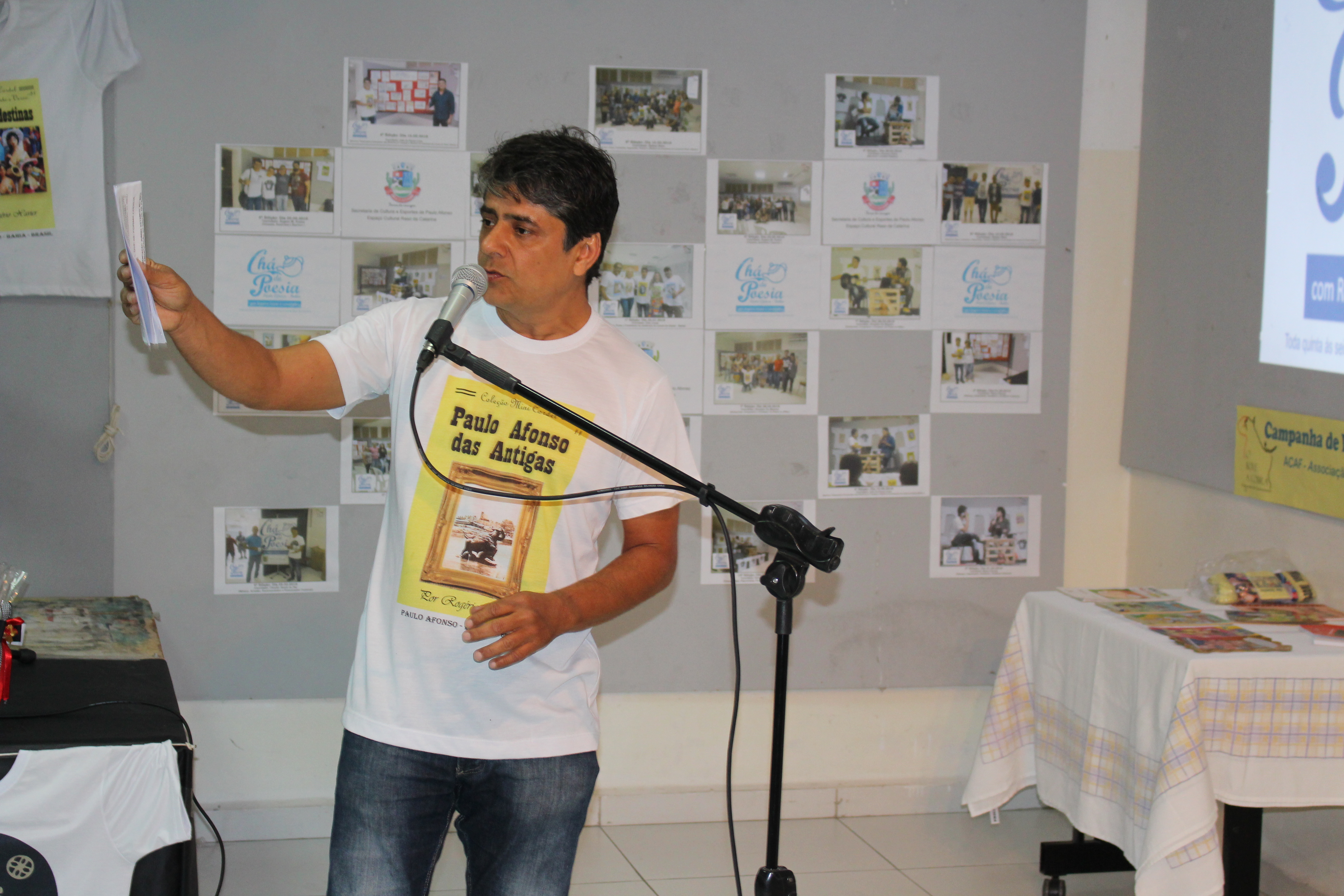  Jovens talentos de Paulo Afonso se apresentam no Chá de Poesia