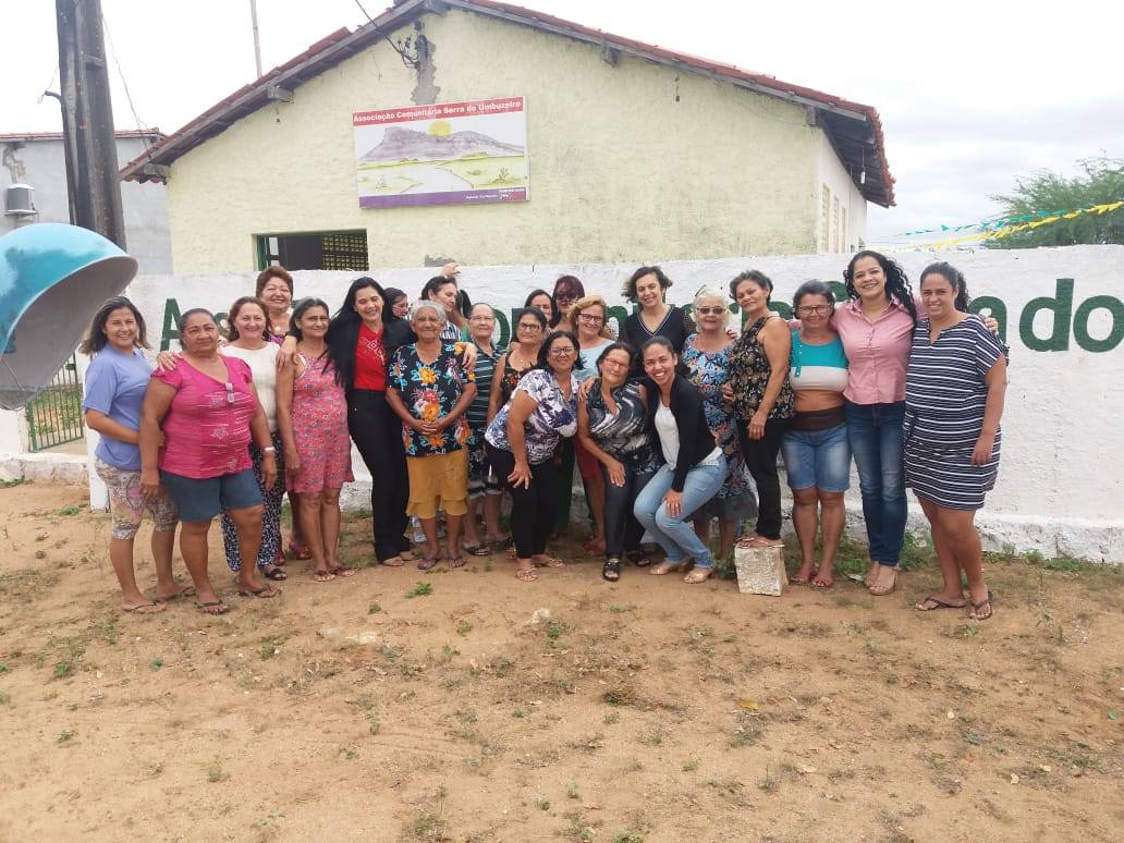  Programa Inclusão Produtiva inicia oficina de pintura em tecido para mulheres do povoado Riacho