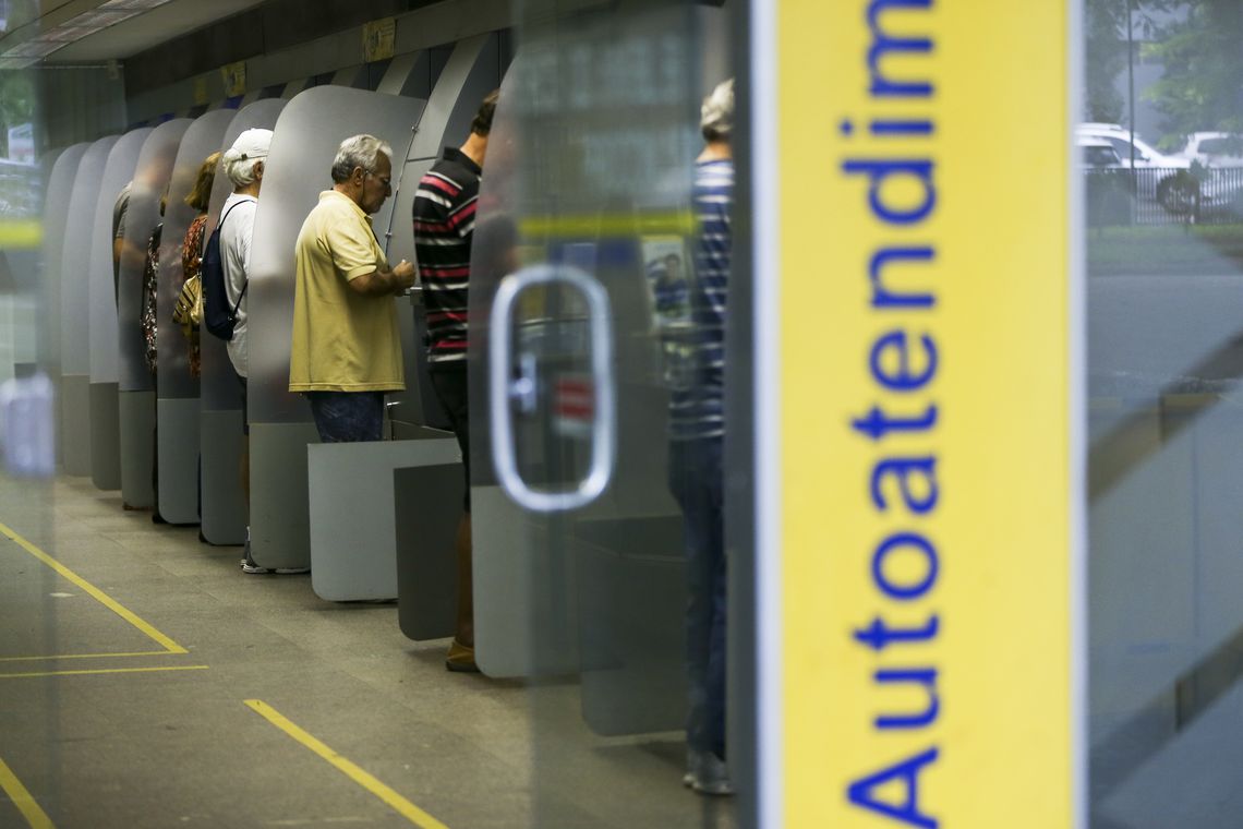  Boletos vencidos a partir de R$ 100 podem ser pagos em qualquer banco