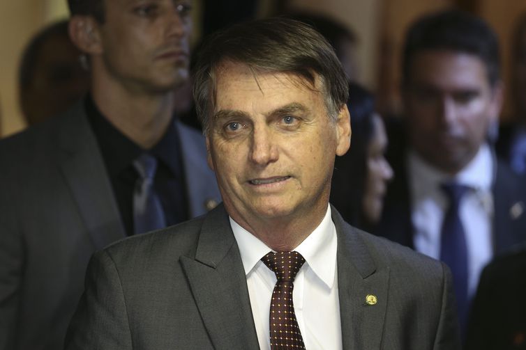  Bolsonaro recebe nesta quarta embaixadores e governadores eleitos