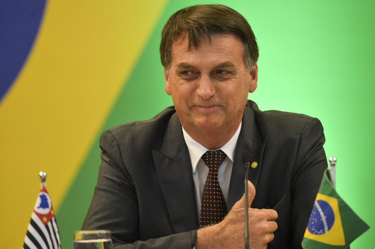  TSE sugere aprovação com ressalvas de contas da campanha de Bolsonaro