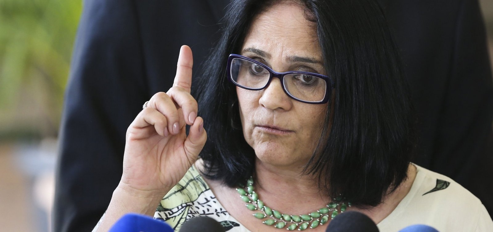  Futura ministra de Bolsonaro jura que conversou com Jesus num pé de goiaba