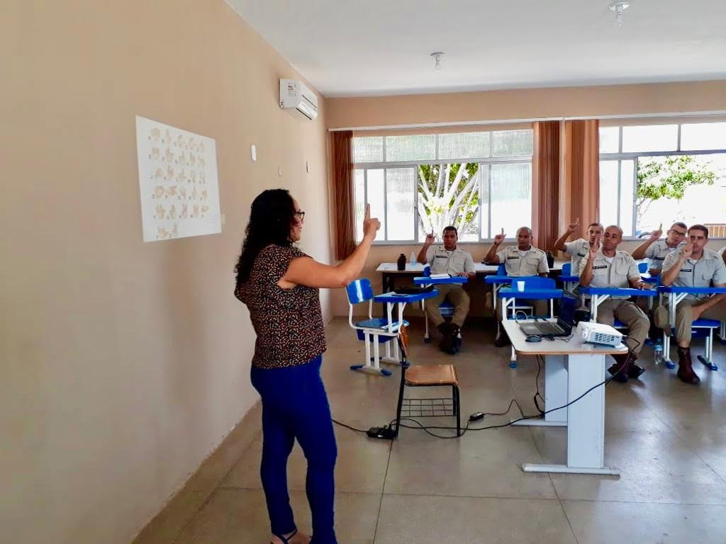  20º BPM promove curso de formação em Libras para os novos policiais militares