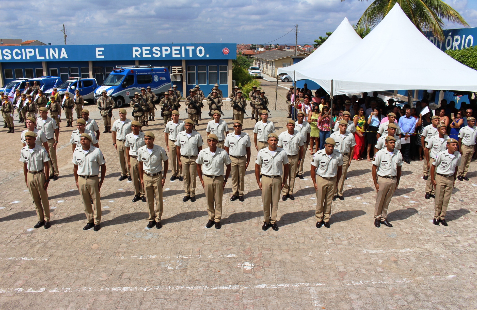  Formatura de 32 novos policiais do 20º Batalhão da Polícia Militar da Bahia