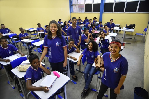  Estudantes da rede estadual voltam às aulas nesta segunda-feira (11)