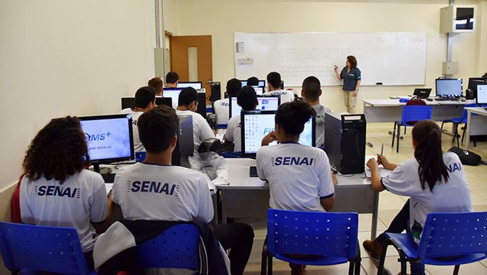  BAHIA: SENAI abre seleção com 602 vagas para cursos gratuitos de aprendizagem industrial básica