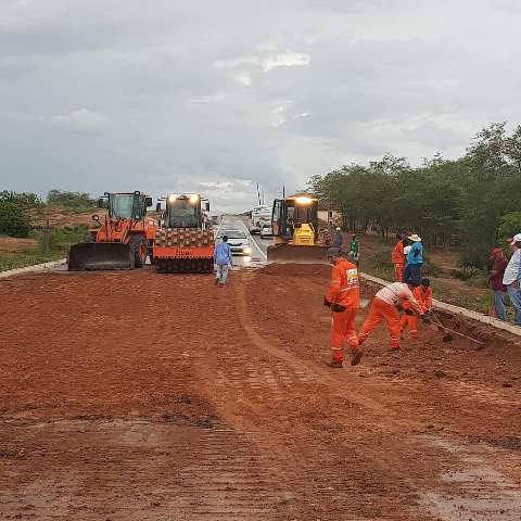  BR 235, trecho Jeremoabo BA a Carira SE, está liberada para tráfego, mas ainda inspira cuidado