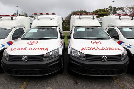  Rui entrega 127 veículos e ambulâncias para unidades de segurança e presídios da capital e interior