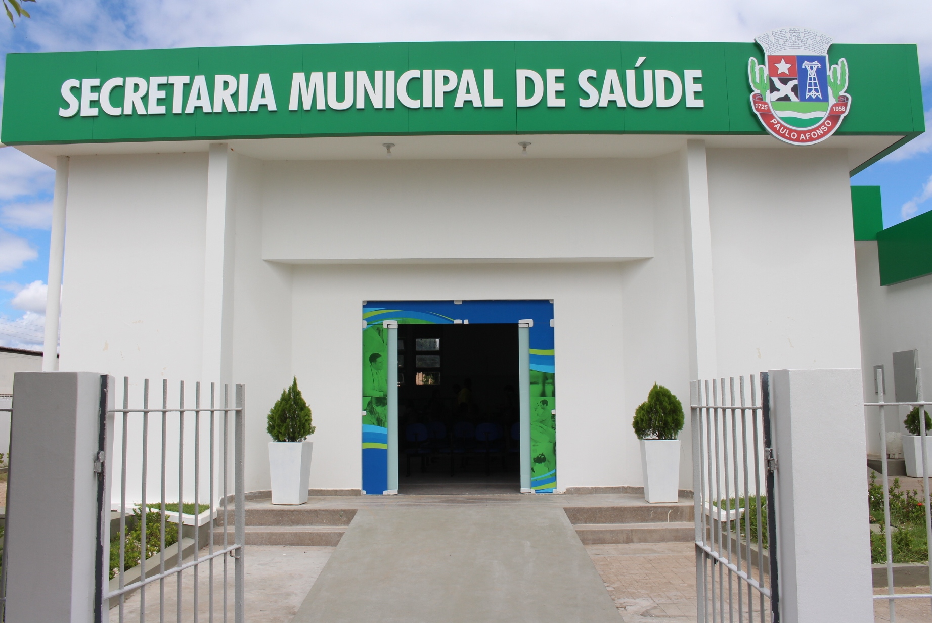  Secretaria Municipal de Saúde, em novo endereço na Apolônio Sales, onde funcionava o Fórum