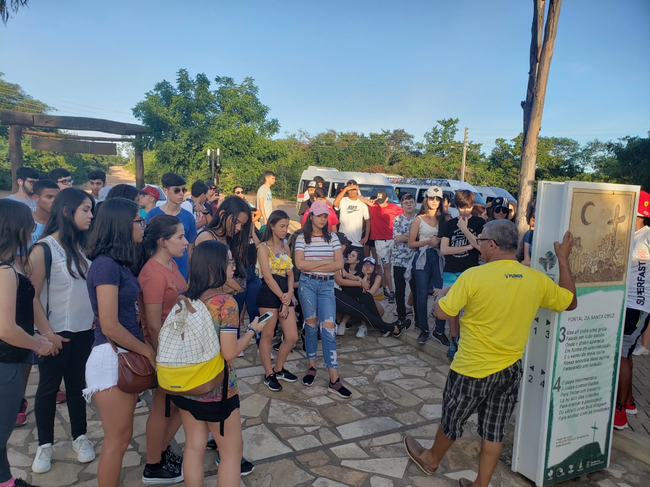  Projeto leva estudantes de Petrolina para conhecer Exu (PE) e cidades do Cariri cearense