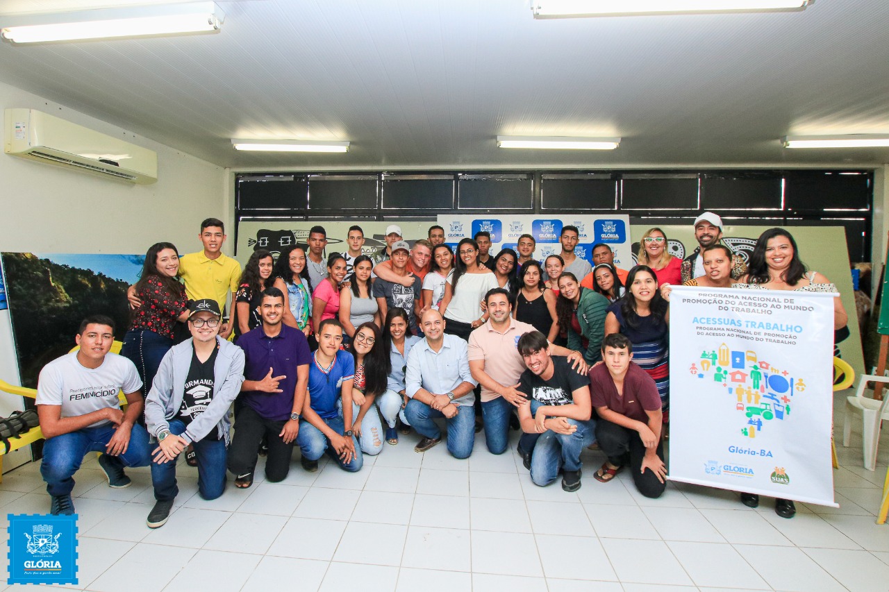  Glória (BA)- Secretaria Municipal de Assistência Social promove jovens e adolescentes ao mundo do trabalho.