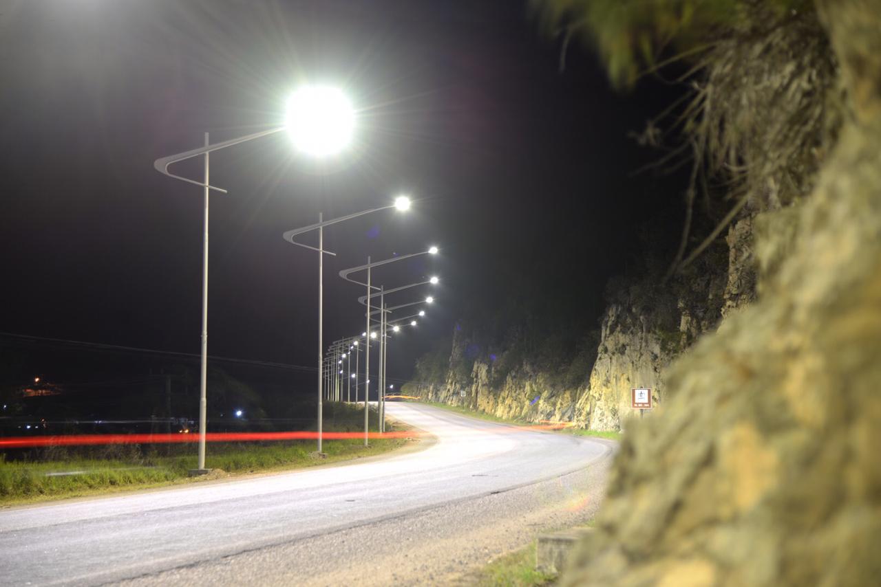  Banho de Luz: Jacobina ganha iluminação na BR-324, do Mirante à Praça do Garimpeiro