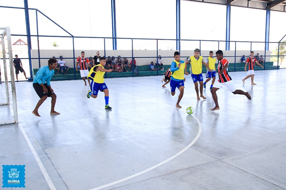  Gloria (Ba): CRAS realiza Projeto de Futsal masculino, Queimada feminino e Adolescente bom de bola!