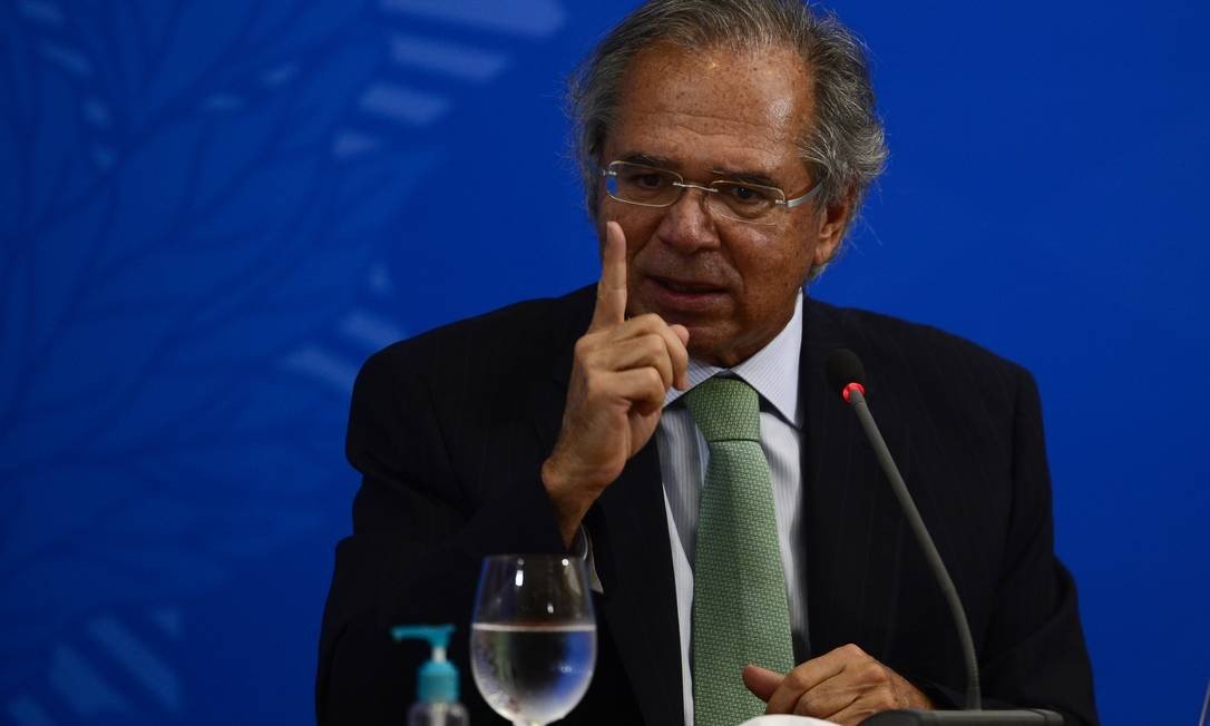  ‘Vamos ter que suavizar a queda’ e eliminar gradativamente o auxílio emergencial, diz Guedes