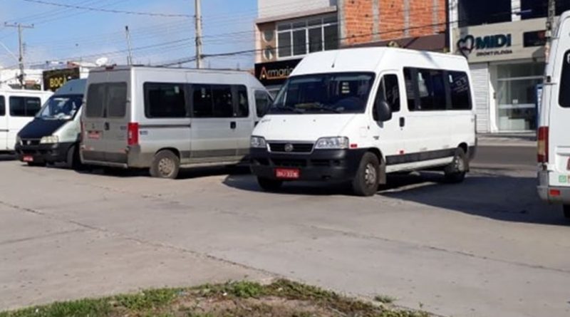  Está proibida nos municípios de Paulo Afonso, Glória e Santa Brígida, a circulação, de transporte complementar, alternativo e de vans