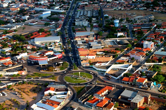  Suspensão de atividades comerciais e circulação nas vias públicas durante a noite