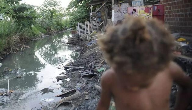  Auxílio Emergencial ajuda a baixar pobreza extrema no Brasil