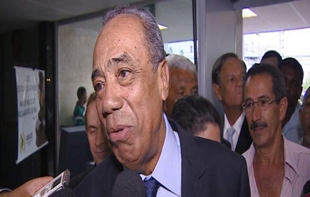  Ex-governador de Sergipe, João Alves testa positivo para covid-19