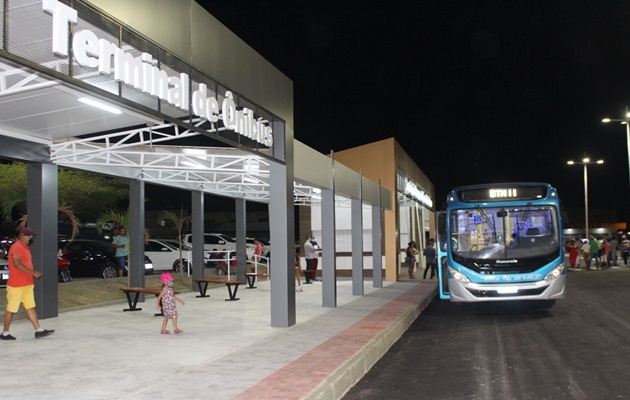  Bairro Tancredo Neves ganhou um terminal de transporte urbano, em frente ao CEASA