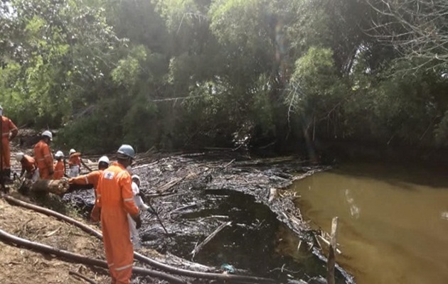  Limpeza de óleo no Rio Sergipe será concluída nesta quarta