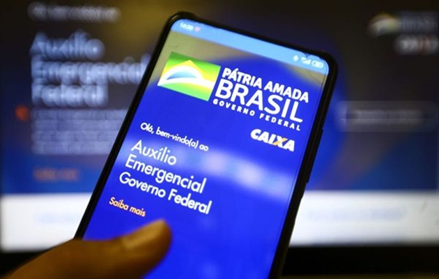  Governo enviará 2,3 milhões de SMS para quem recebeu auxílio indevidamente