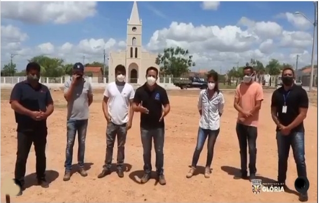  Prefeito David Cavalcanti visita obras da Praça São José, no Povoado Quixaba