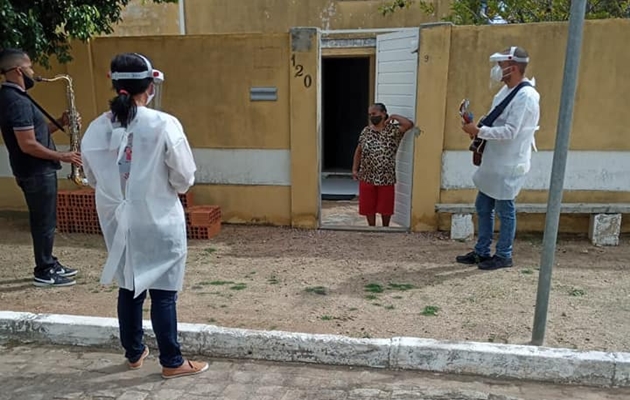  O CRAS através do Serviço de Convivência homenageia as mães da Quixaba e da Sede do município