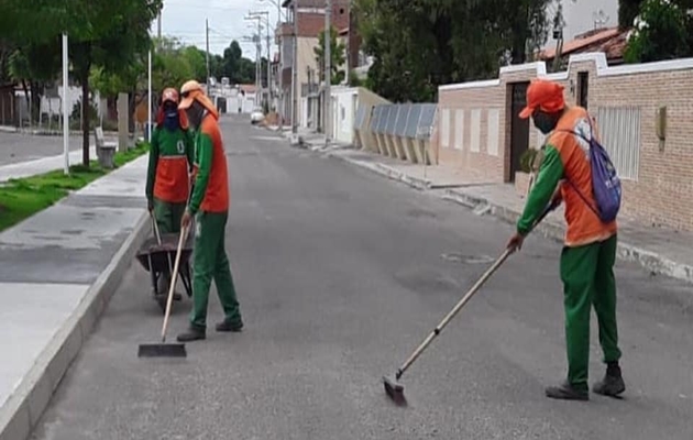  Vacinação para garis nesta quinta-feira, contra a Covid-19