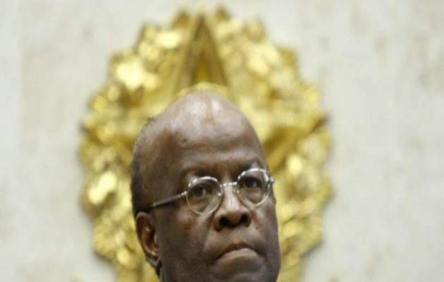  Semipresidencialismo no Brasil é um “salto no escuro”, avalia Joaquim Barbosa