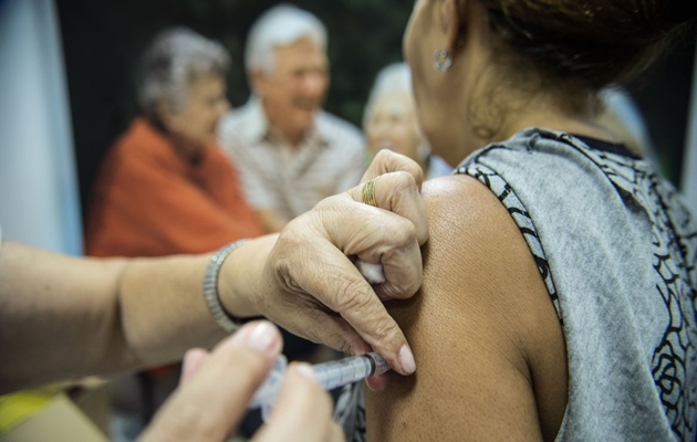  Paulo Afonso aplica 3ª dose para idosos 80+ que receberam a 2ª dose até 27 de março