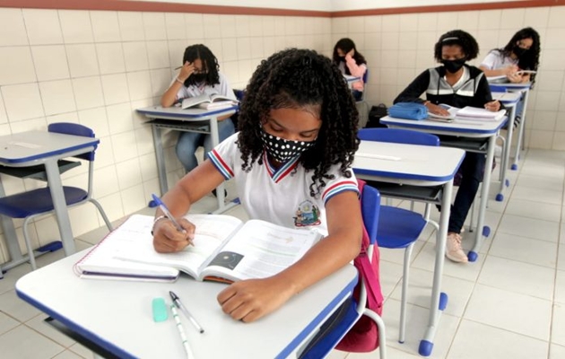  Aulas 100% presenciais na rede estadual de ensino começam nesta segunda-feira