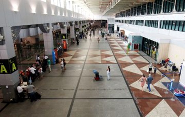  Governo do Estado e Prefeitura de Salvador iniciam testagem e vacinação contra a Covid-19 no aeroporto da capital